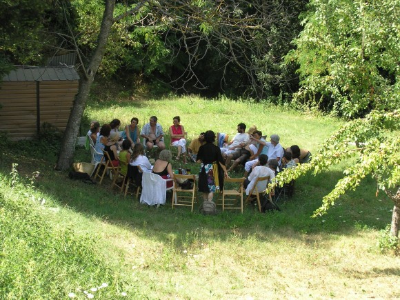 Ecoravie, réunion | Une réunion à écoravie, habitat participatif