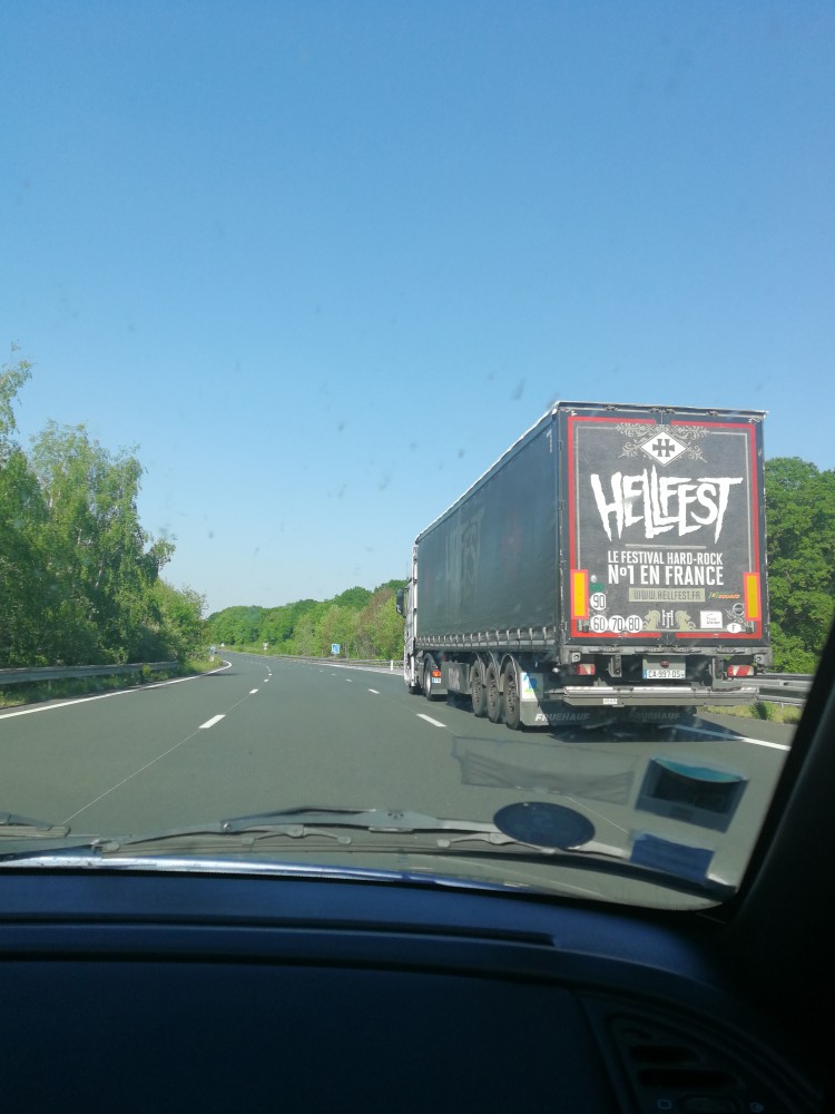 MB_Harvest_Hellfest truck | Hellfest truck on the road